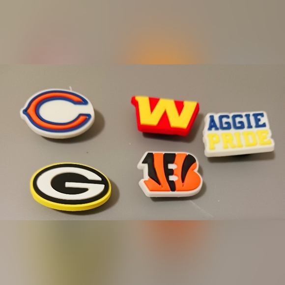 15 New Sports Charms for Crocs - Picture 3 of 4